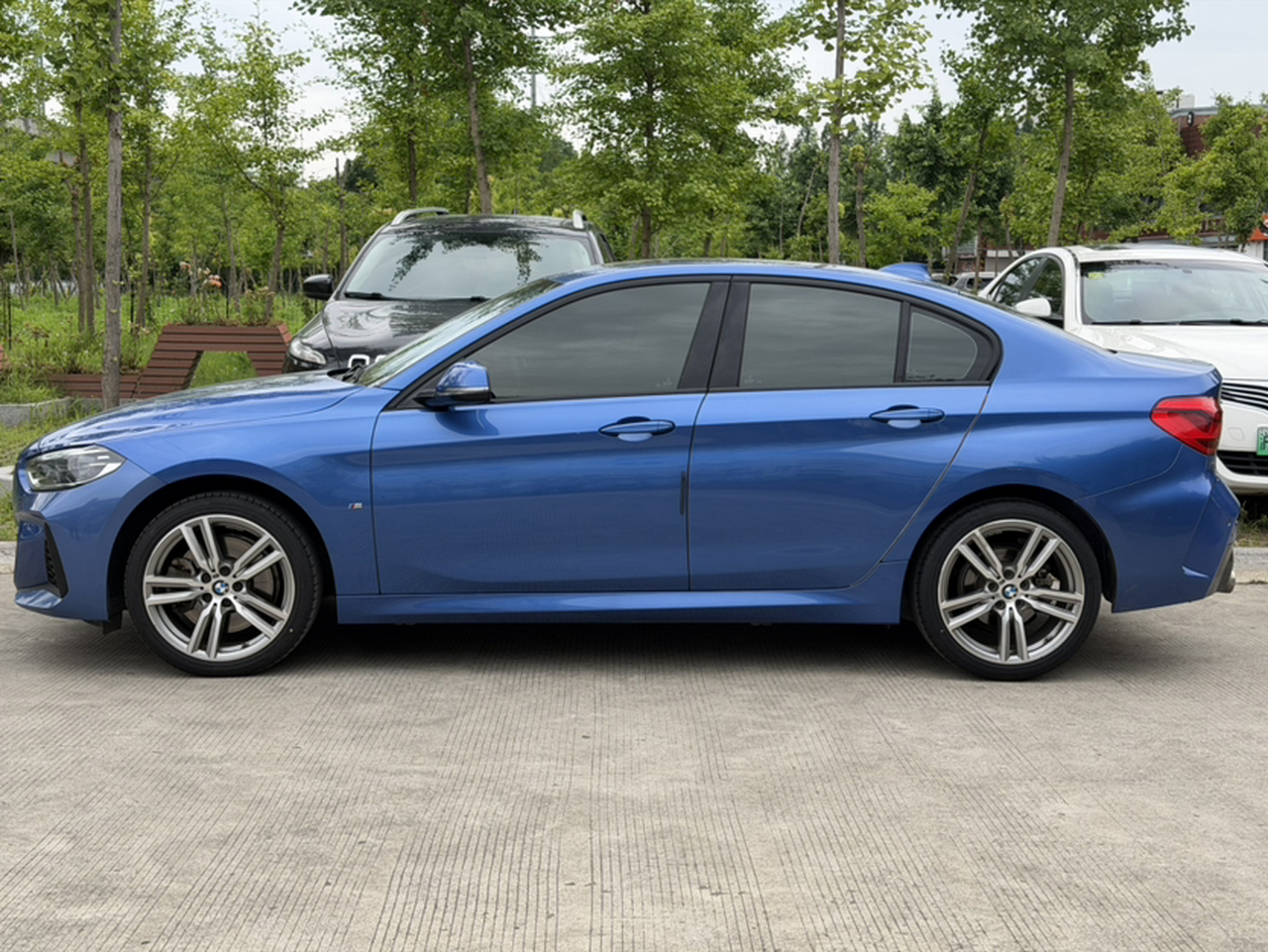 1 Series 2020 125i Leading M Sport Package photo 4