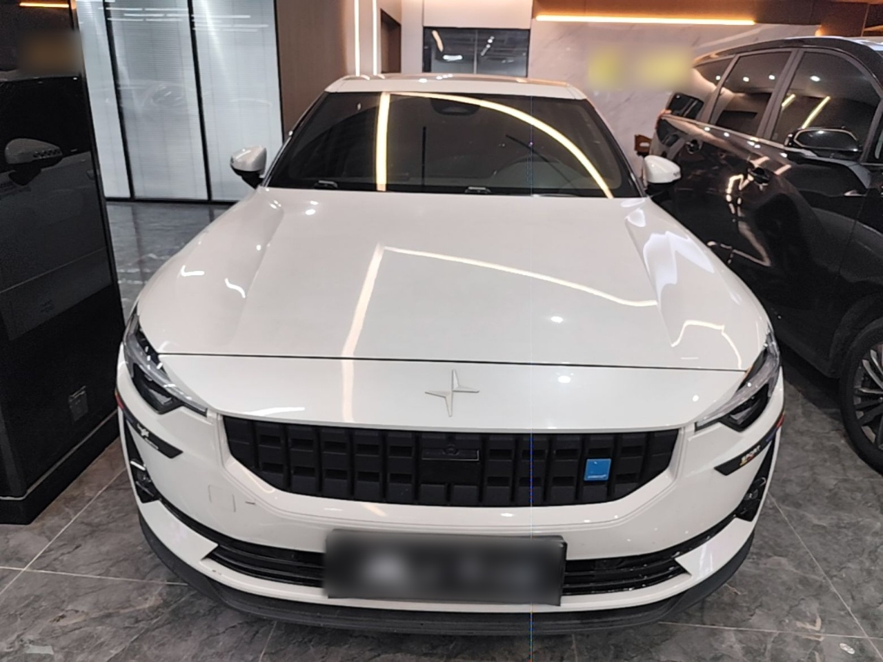 Polestar 2 2021 Standard Range photo 2