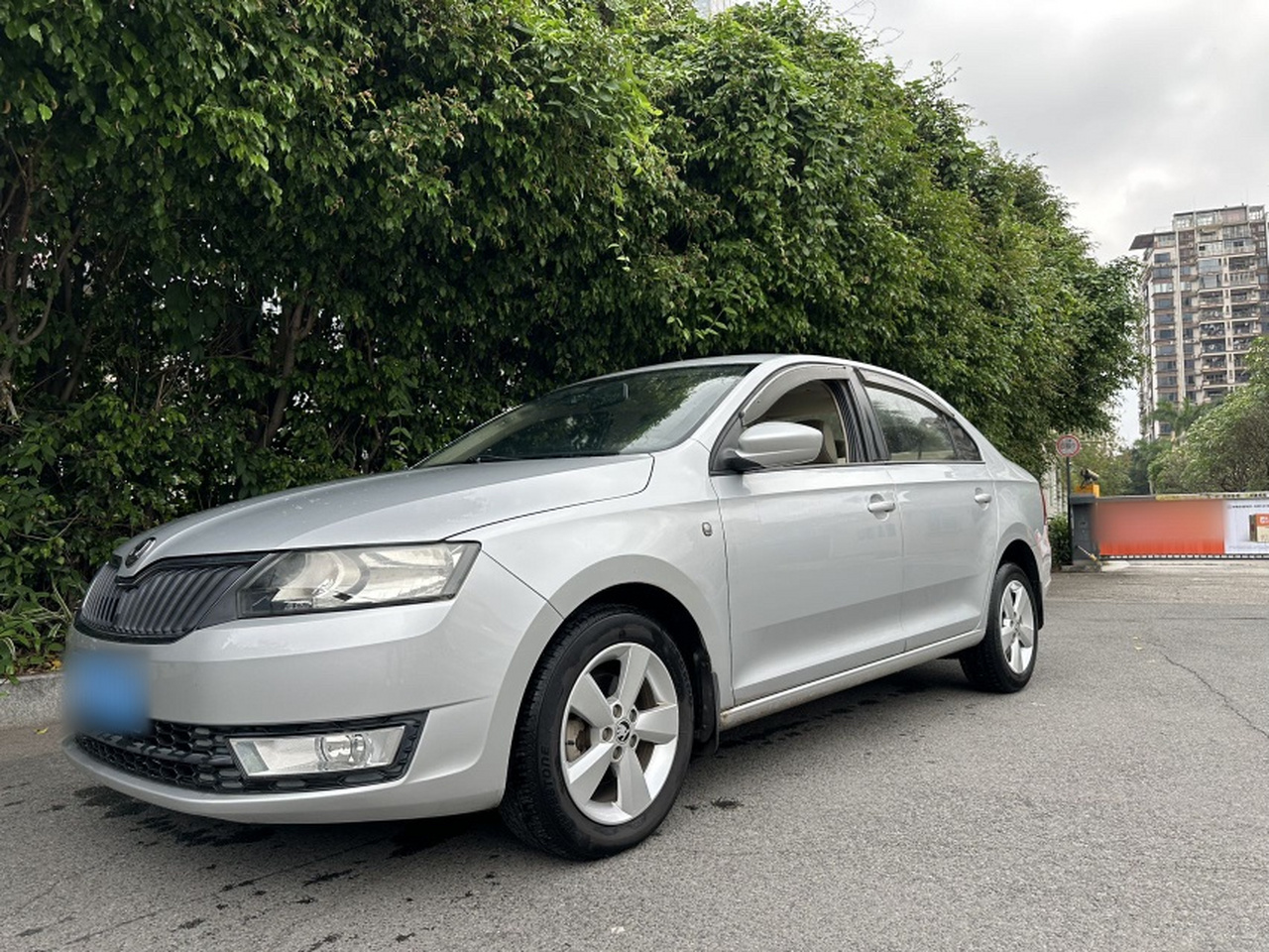 Rapid 2013 1.6L AT