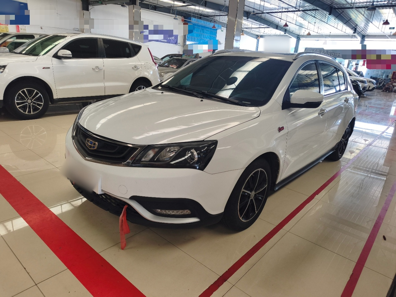 Emgrand 2017 Hatchback RS 1.5L CVT