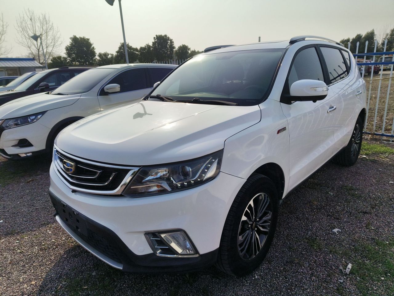 Vision X6 2016 1.3T CVT Luxury