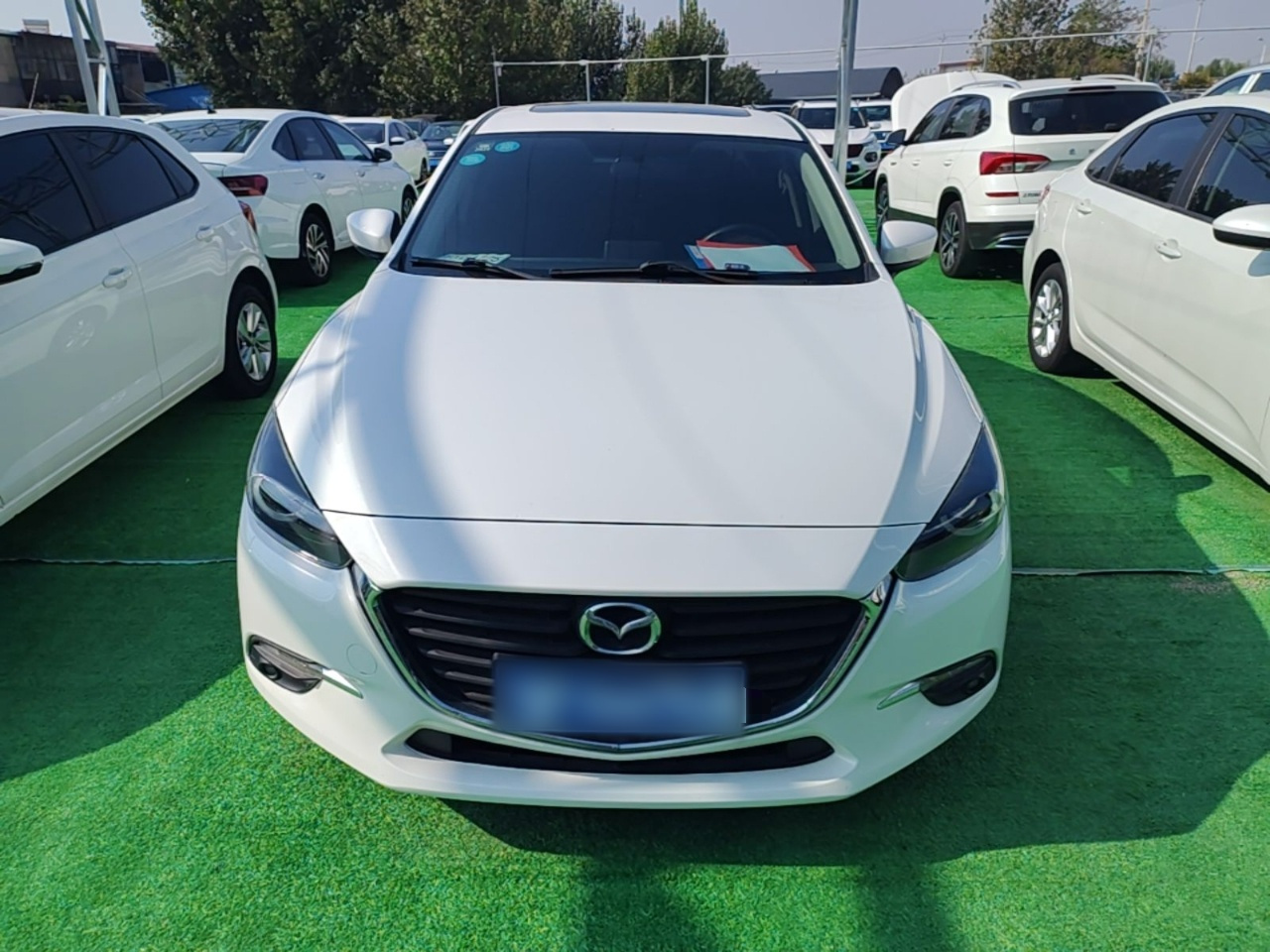 3 Axela 2017 Sedan 1.5L AT Luxury China VI photo 2