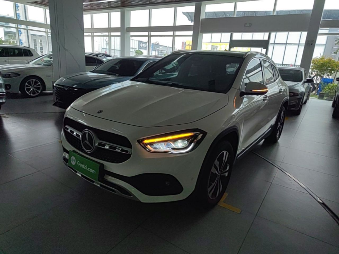 GLA 2023 GLA 220