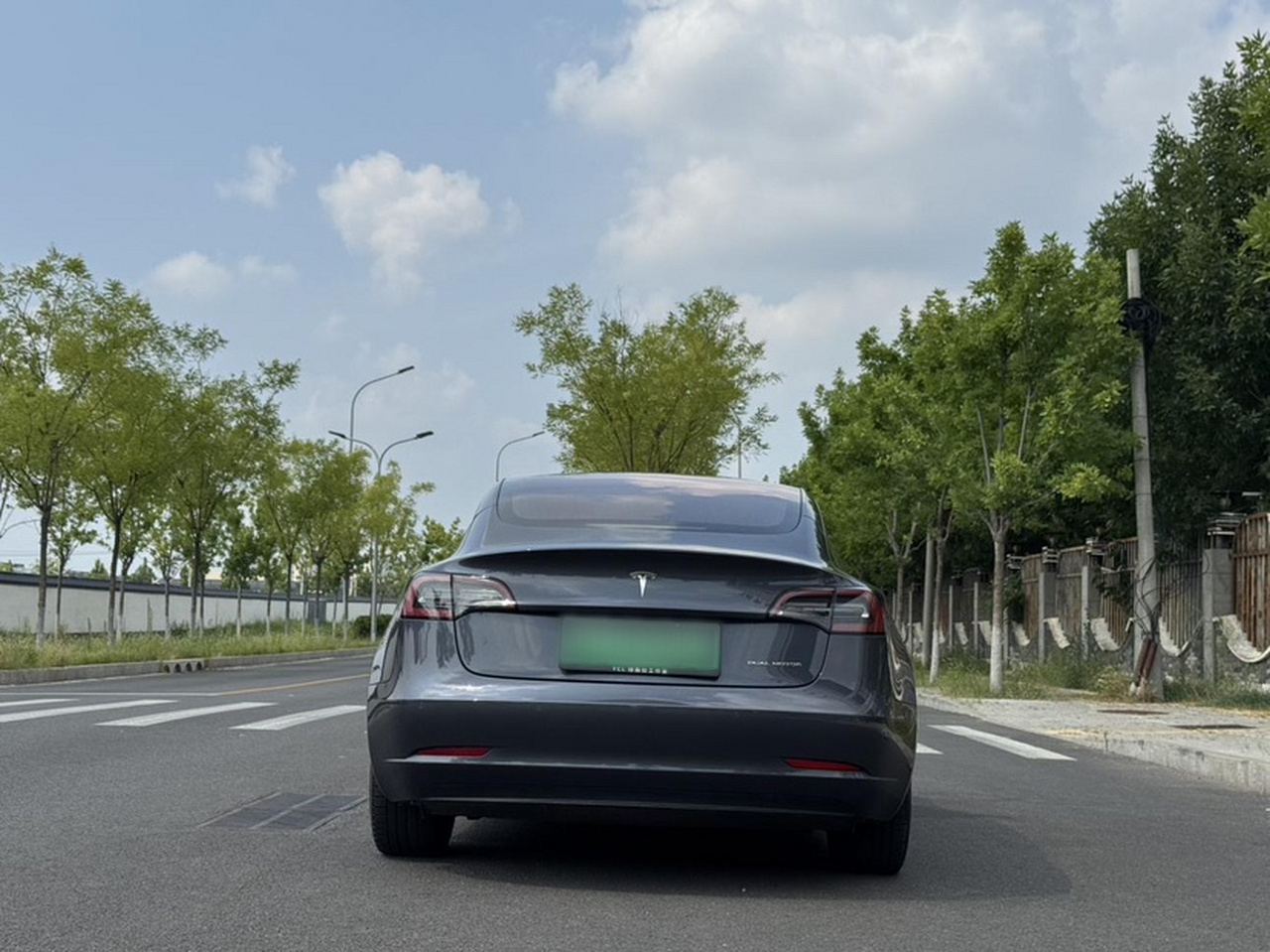 Model 3 Imported 2019 Long Range AWD photo 4