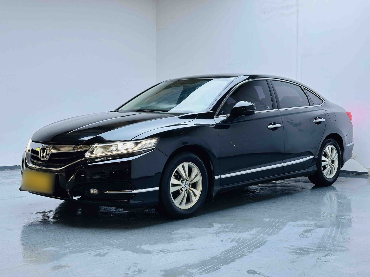 Spirior 2015 2.0L Luxury