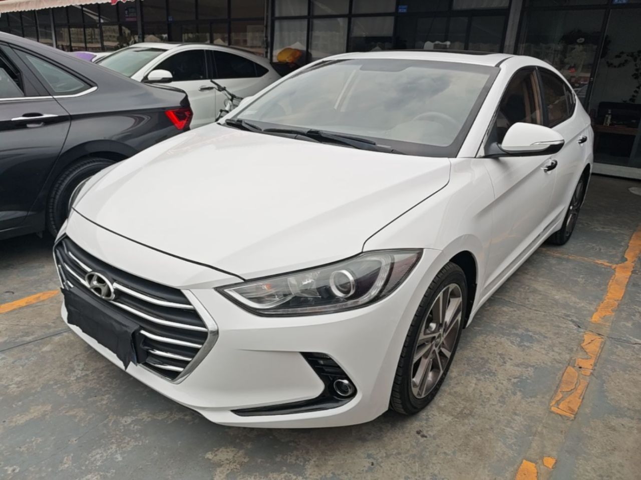 Elantra 2016 1.6L AT Smart Elite