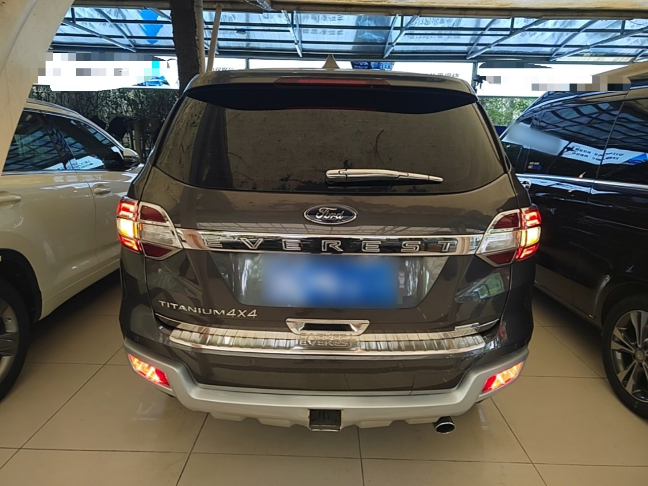 2016 2.0T Petrol AT AWD Flagship photo 3