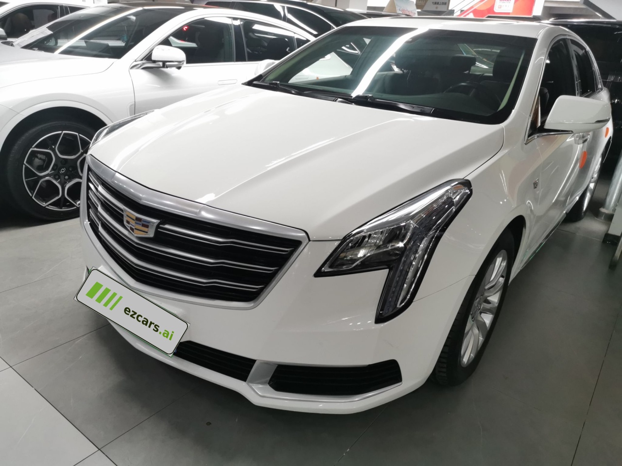 XTS 2018 28T Tech