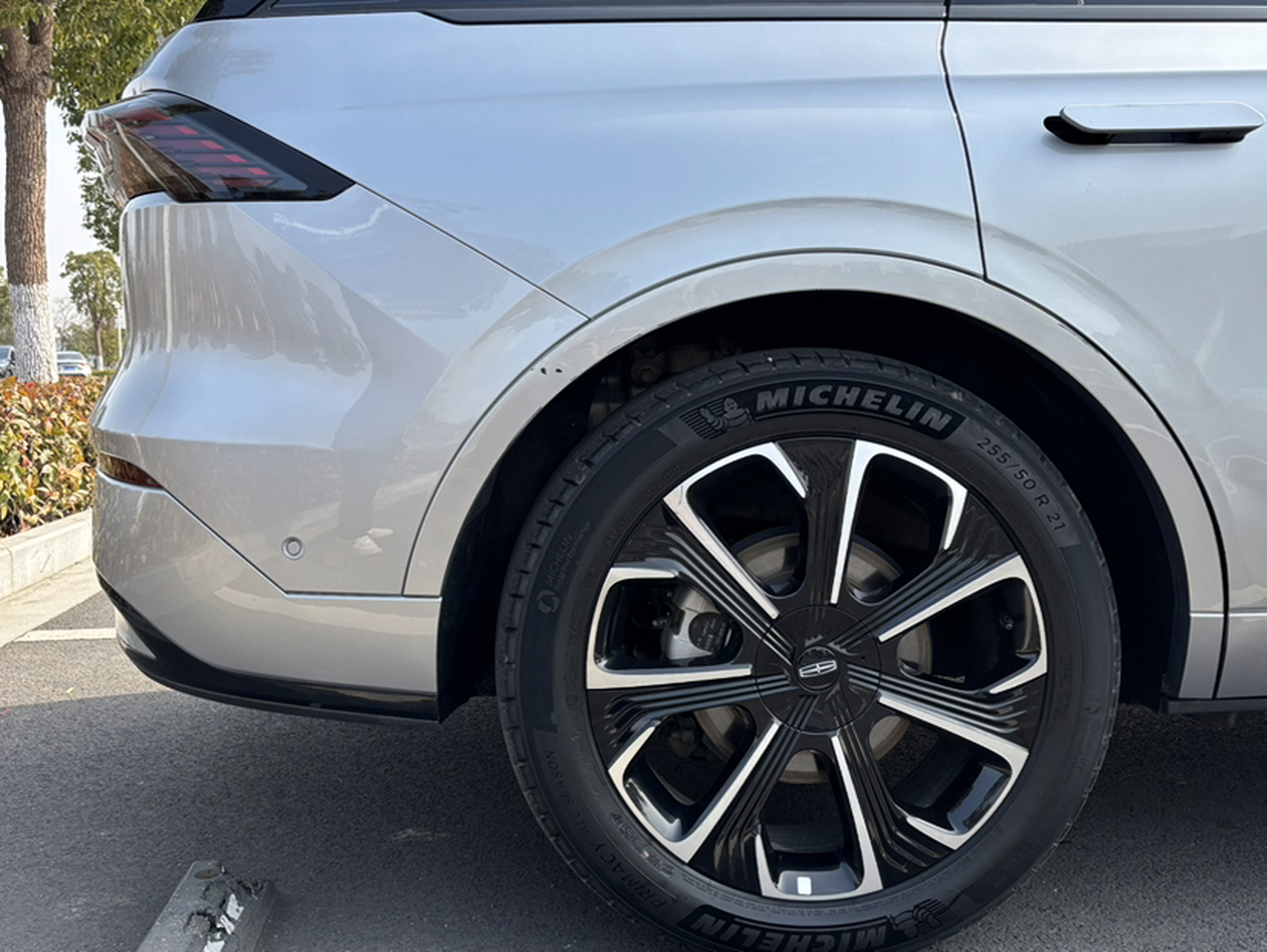 Nautilus 2023 2.0T AWD Hybrid photo 4