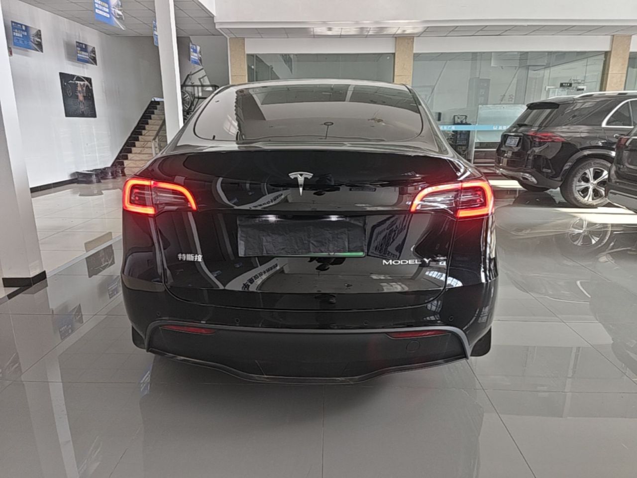 Model Y 2023 RWD photo 5