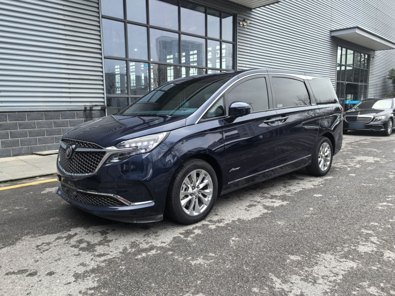 GL8 2020 Avenir 4-Seater