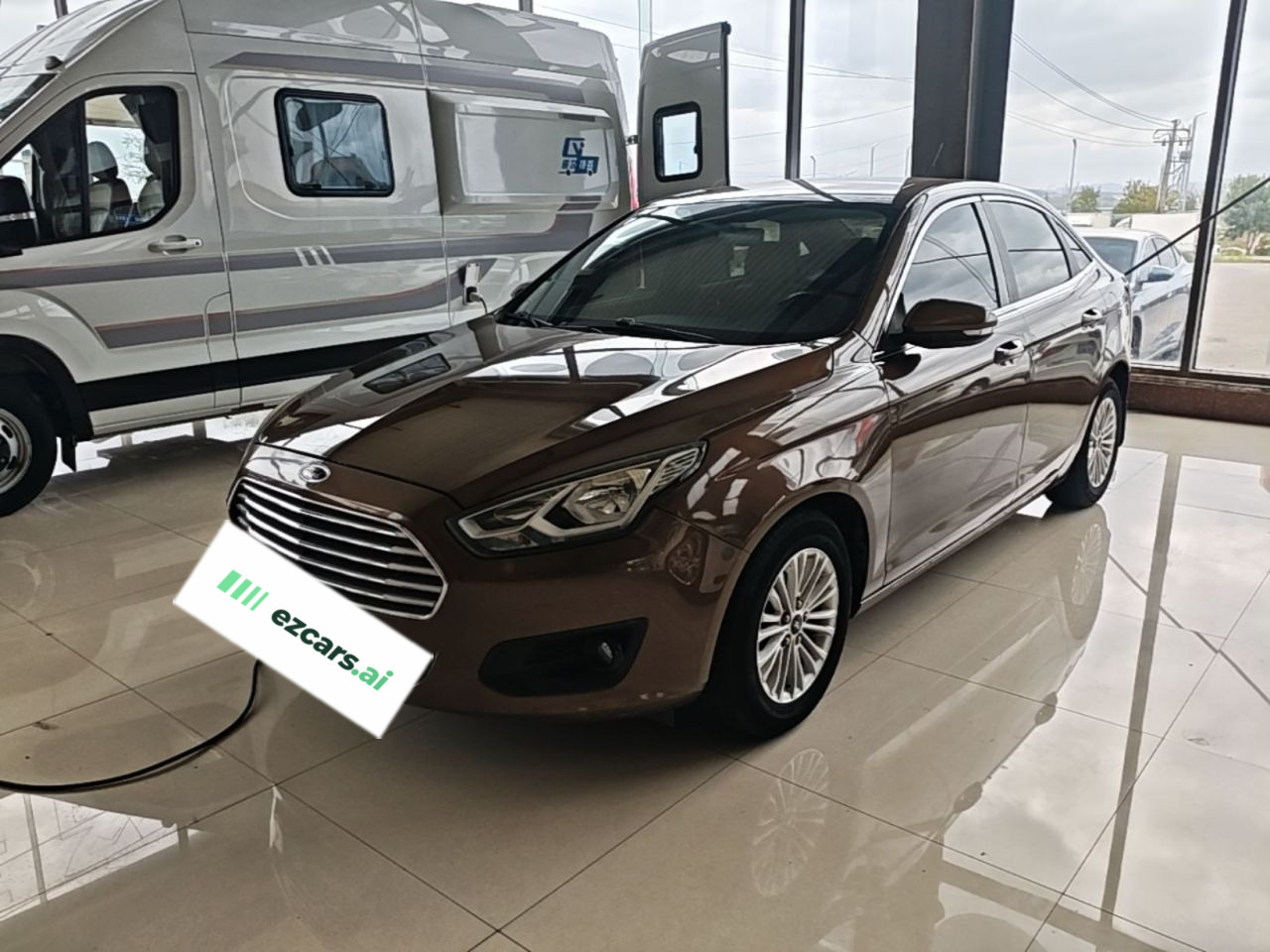 Escort 2015 1.5L AT Comfort