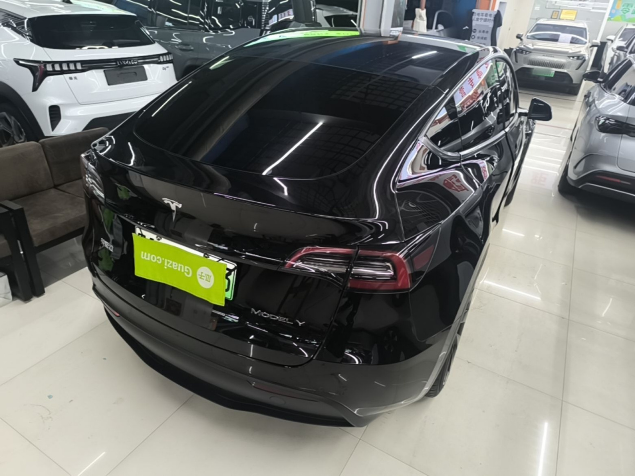 Model Y 2021 Standard Range RWD photo 4