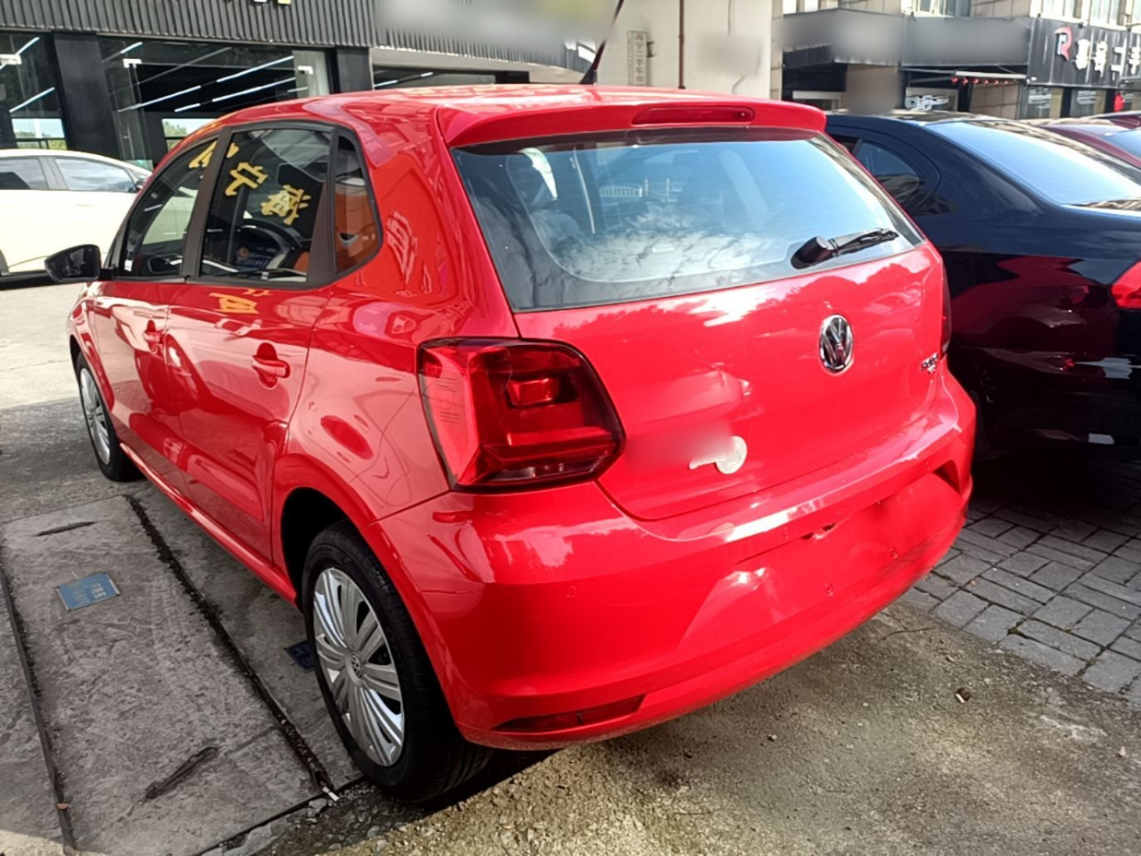 Polo 2016 1.6L AT Comfort photo 4