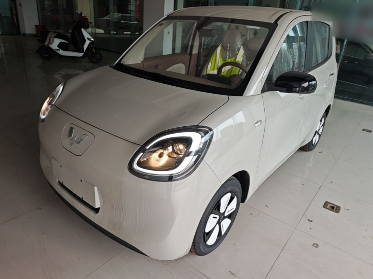 Hongguang MINIEV 2025 4th Gen 4-Door Advanced