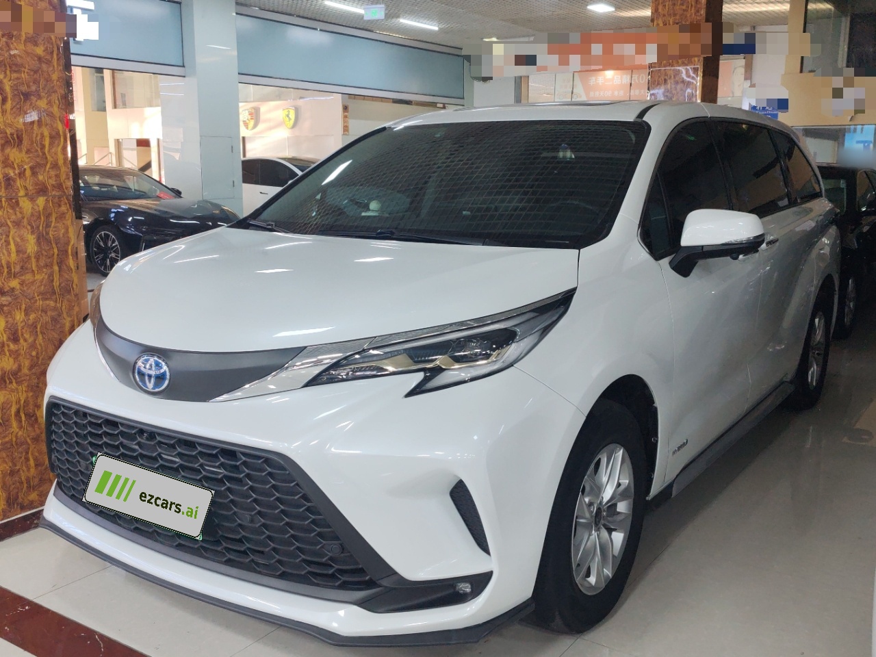 Granvia 2023 2.5L Hybrid Comfort