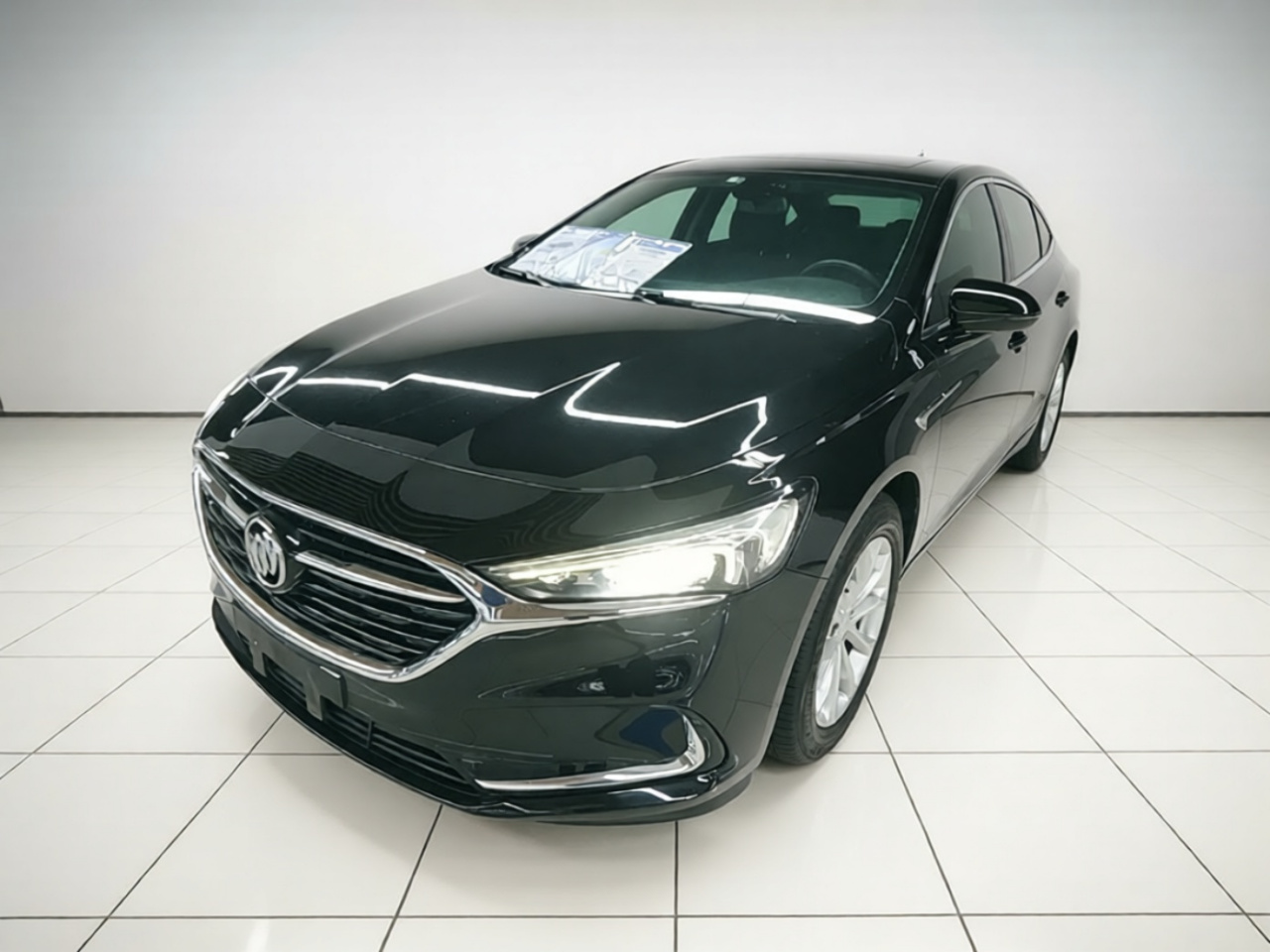 LaCrosse 2022 552T Luxury