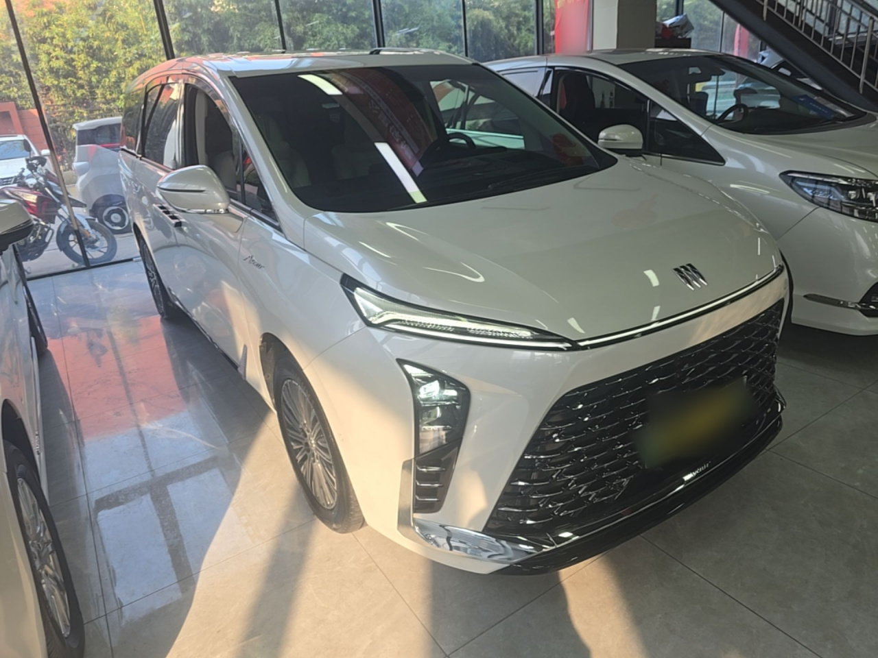 GL8 EV 2024 7-Seater photo 3
