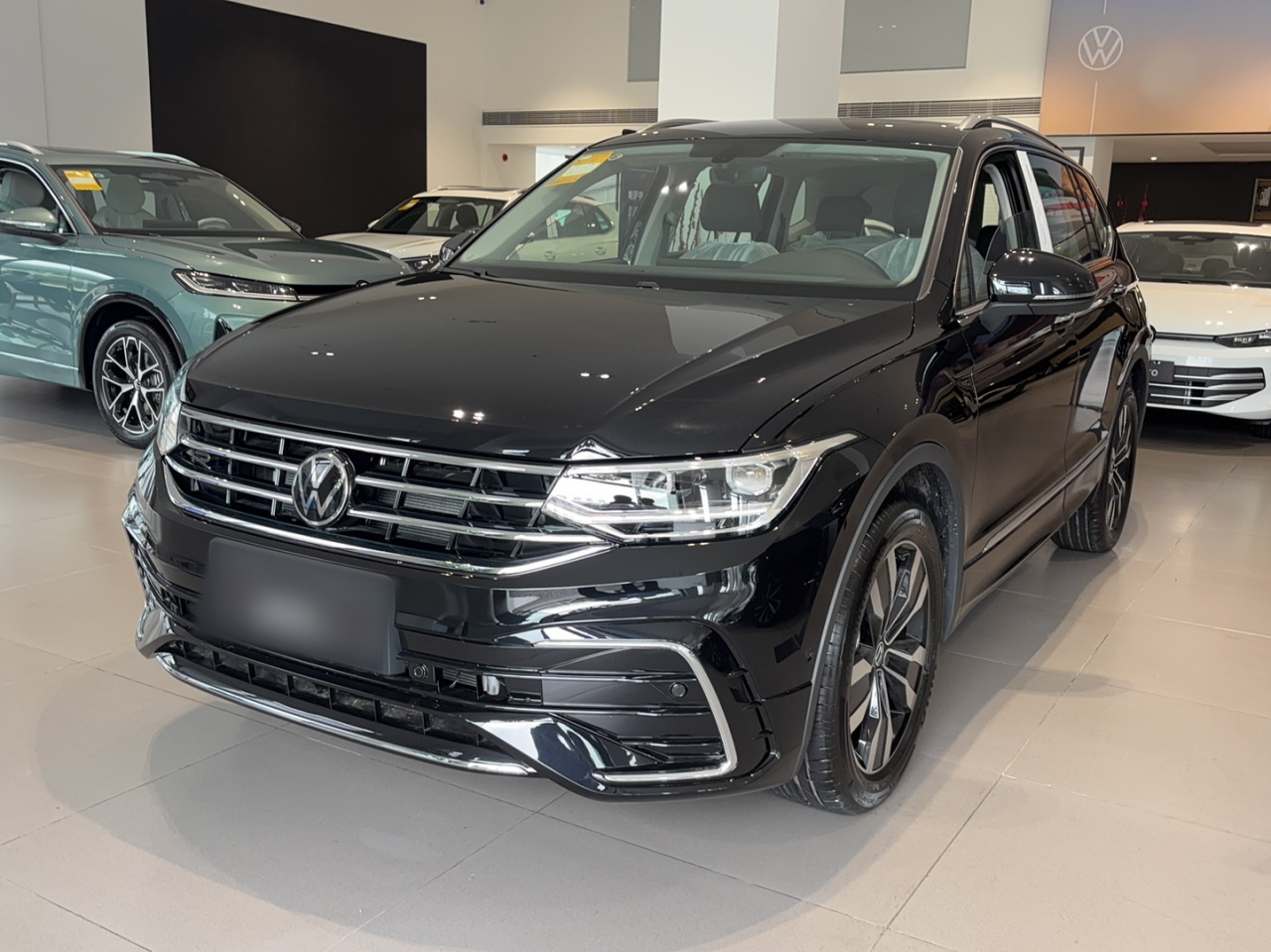 Tiguan L 330TSI AT RWD