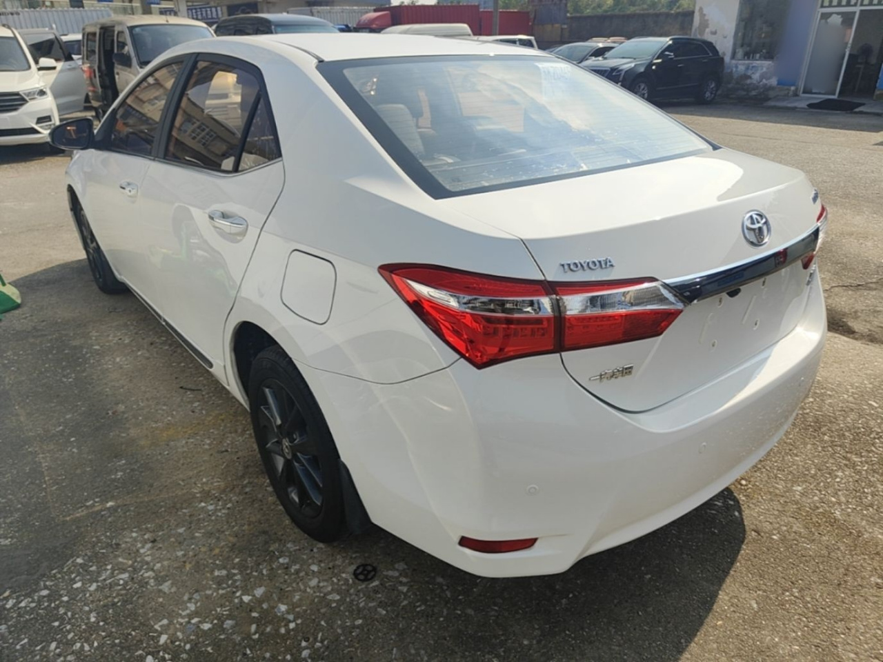 Corolla 2017 1.2T CVT GL-i photo 4