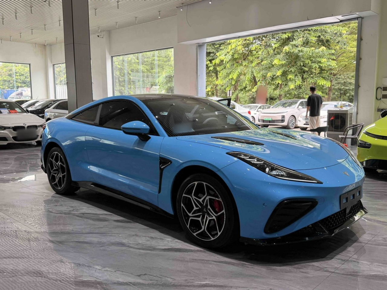 Neta GT 2023 580 AWD photo 4