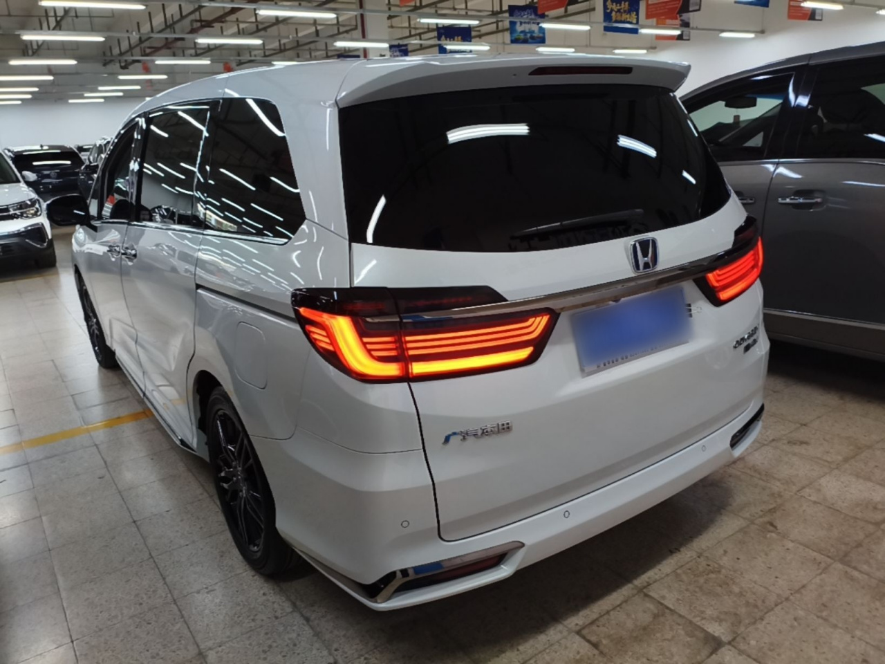 Odyssey 2022 2.0L e:HEV photo 4