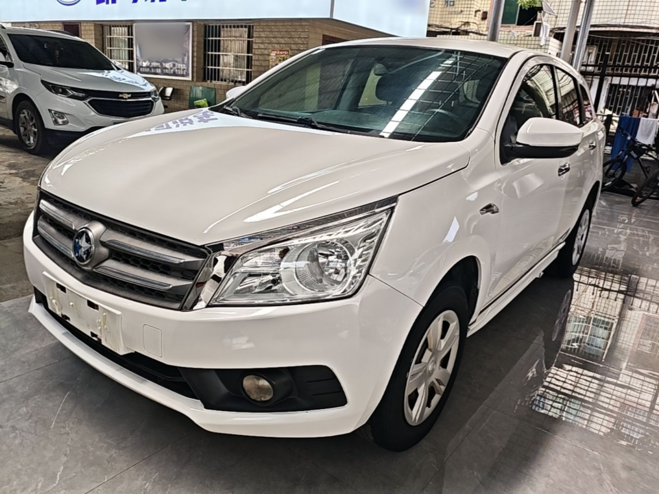 T70 2015 1.6L MT