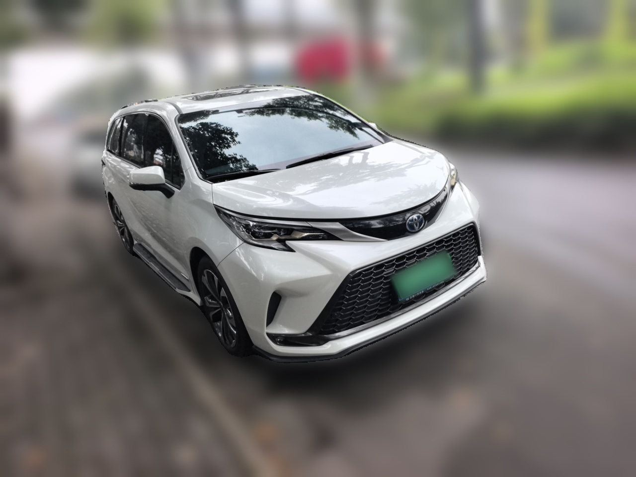 Granvia 2023 2.5L Hybrid Flagship VIP photo 3