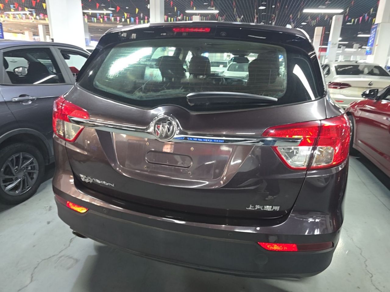 Envision 2016 20T RWD Elite photo 5