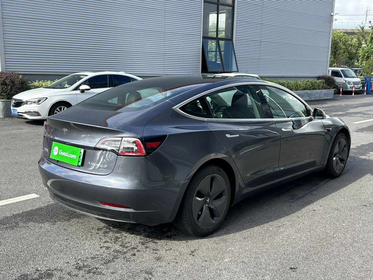 Model 3 2020 Standard Range RWD Upgraded photo 4