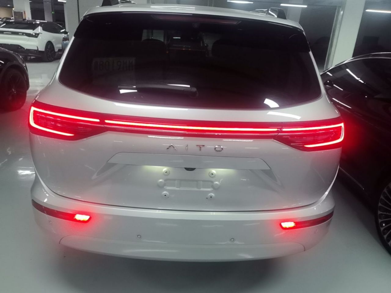 HIMA AITO M7 2024 1.5T ADAS AWD Max 5-Seater photo 5