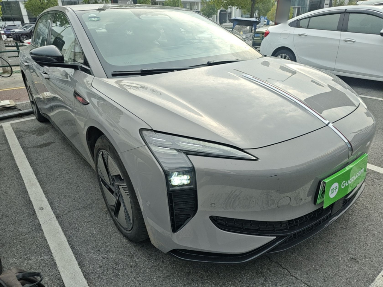 EH7 2025 640 AWD photo 5