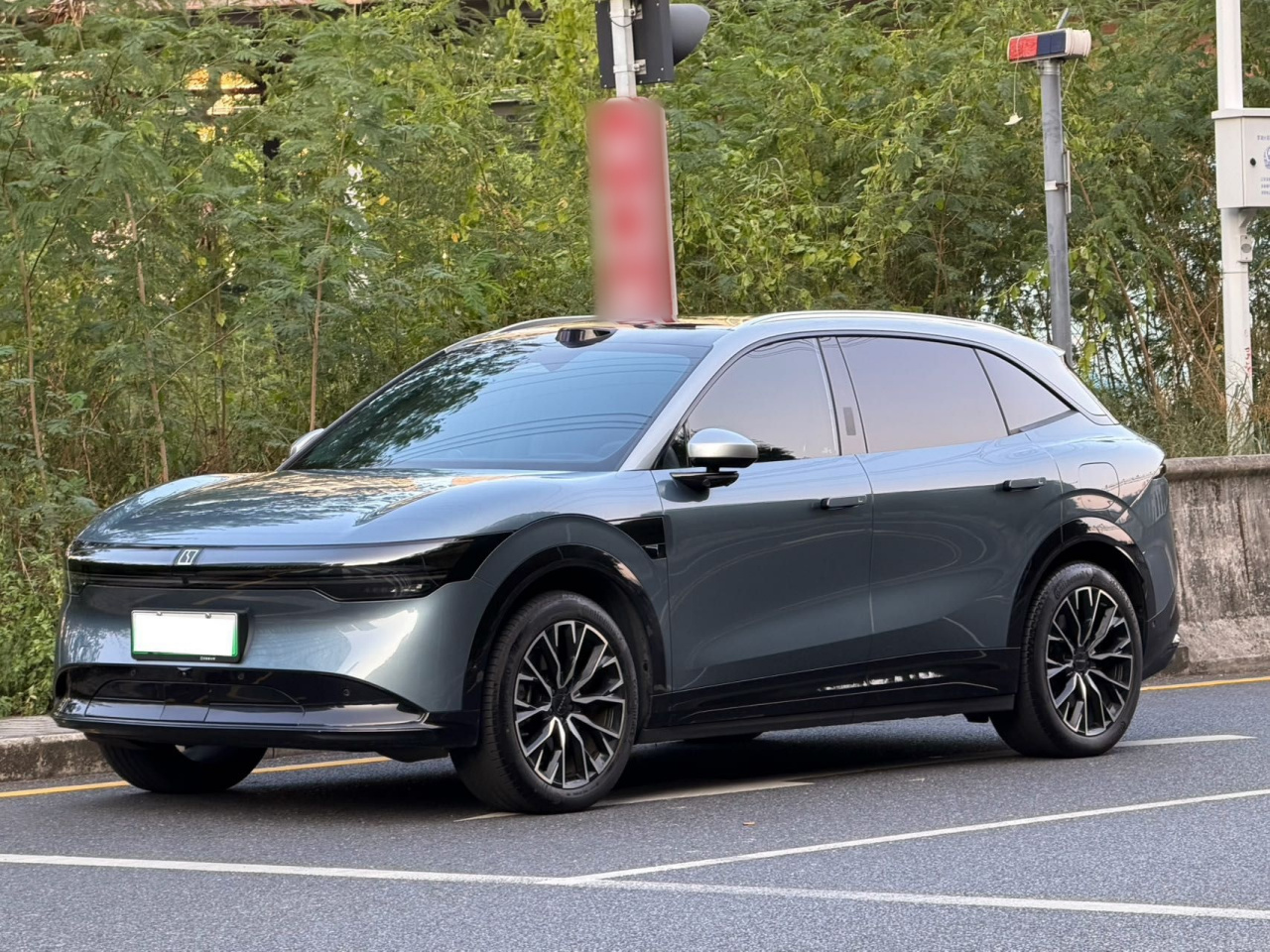 7X 2025 75kWh RWD ADAS