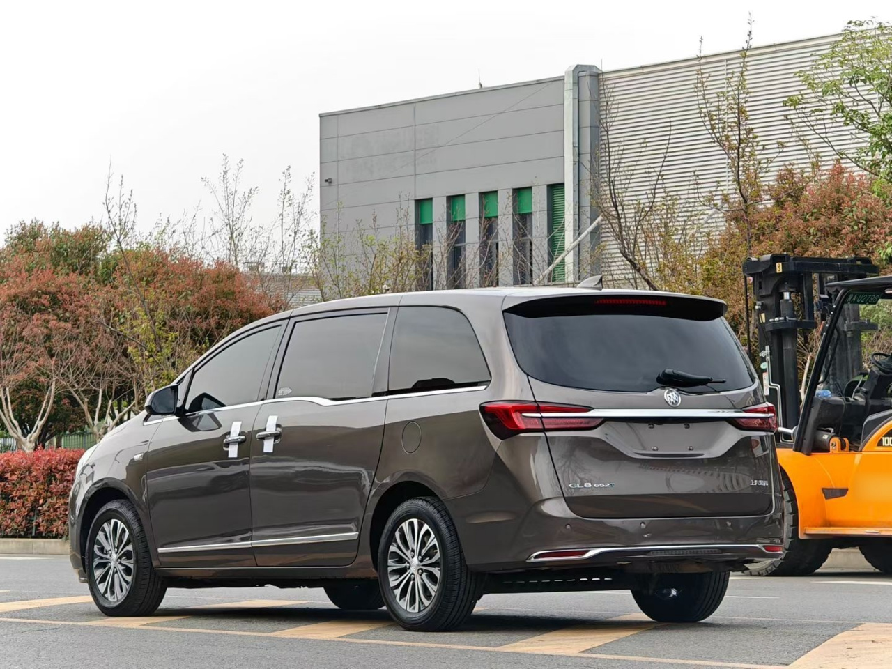GL8 2022 652T Luxury photo 4