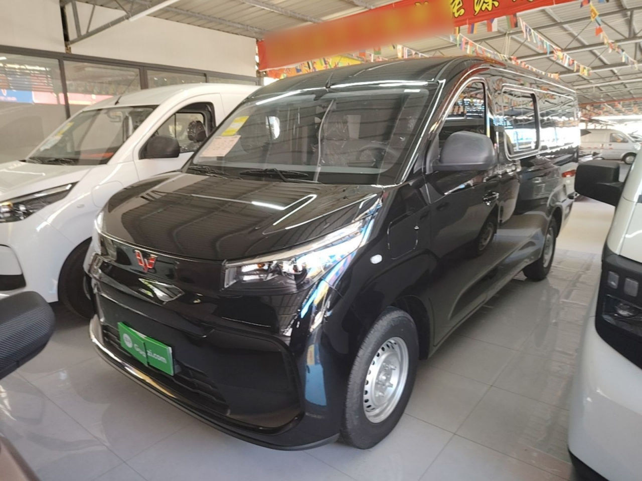 Wuling Pro 2026 405km EV Bus 6-Seater