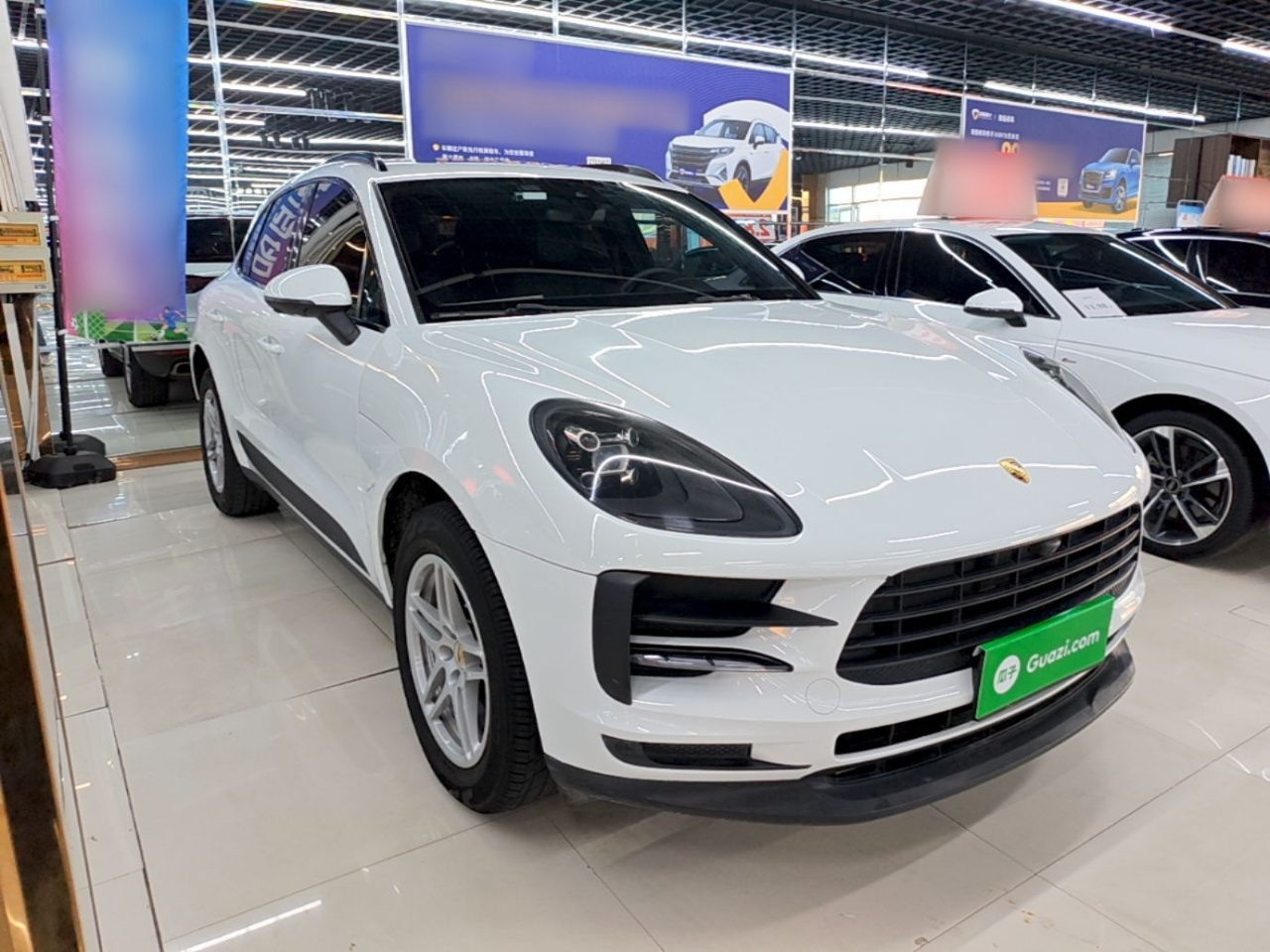 2018 Macan 2.0T photo 3