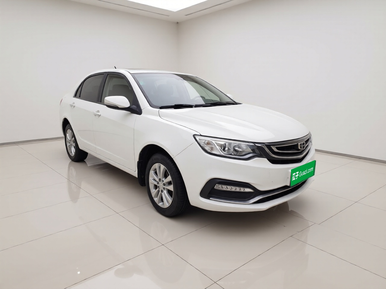 Vision 2018 1.5L MT photo 3