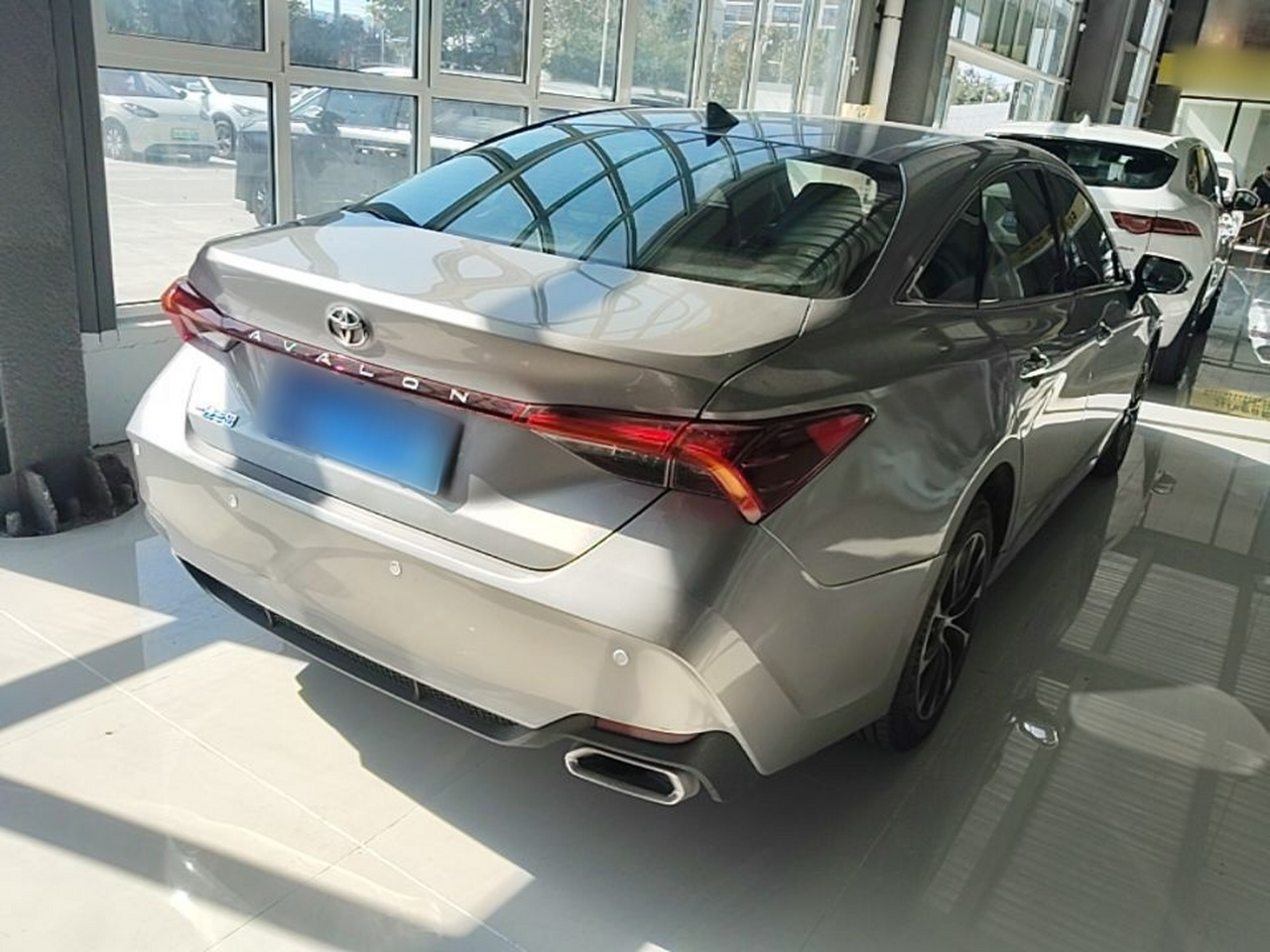 Avalon 2022 2.0L Luxury photo 4