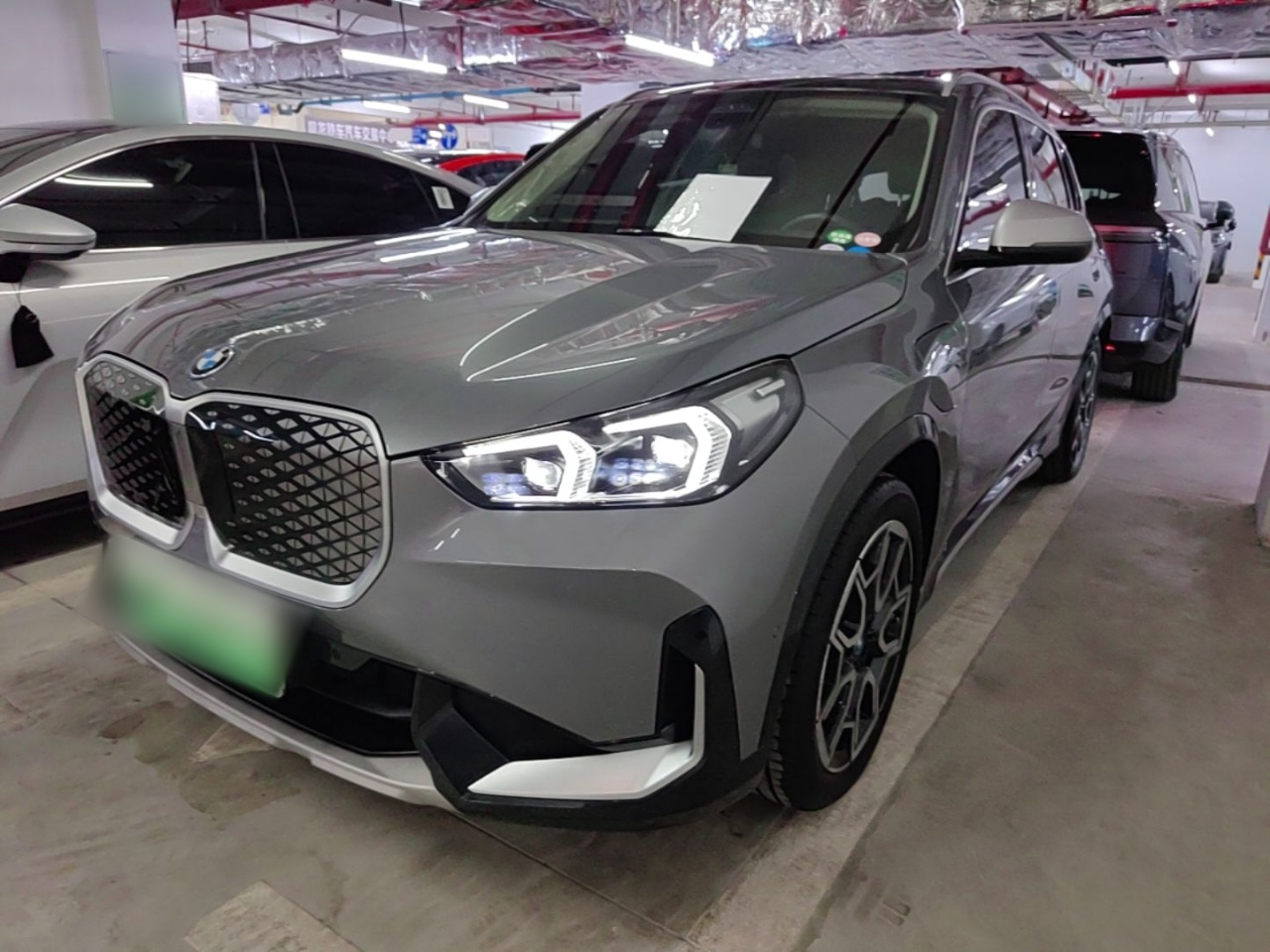 iX1 2023 xDrive30L X Design Package