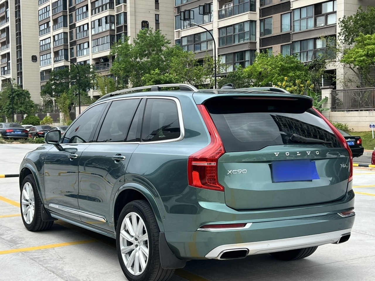XC90 2015 T6 7-Seater photo 4