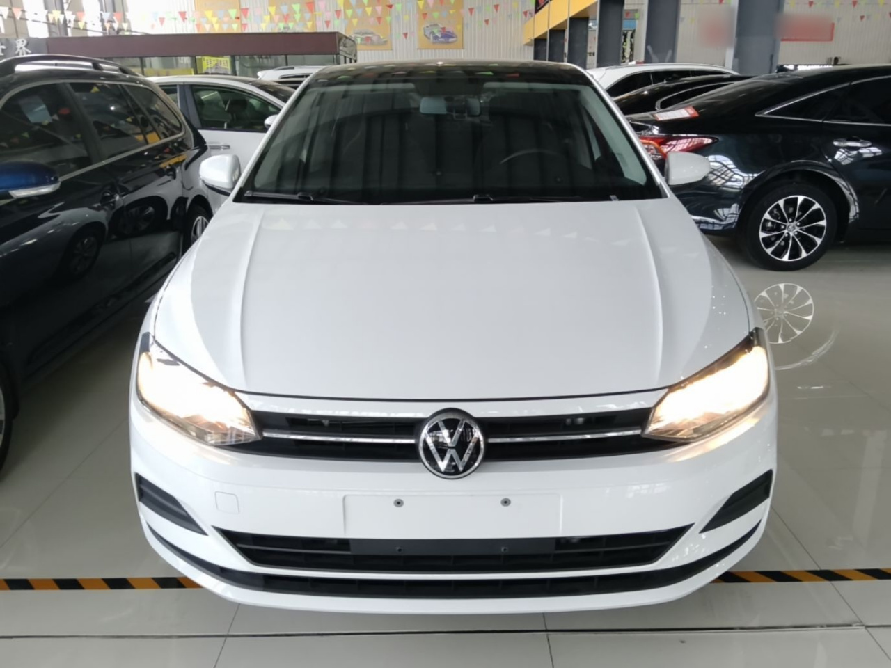 Polo 2023 Facelift Plus 1.5L AT photo 2
