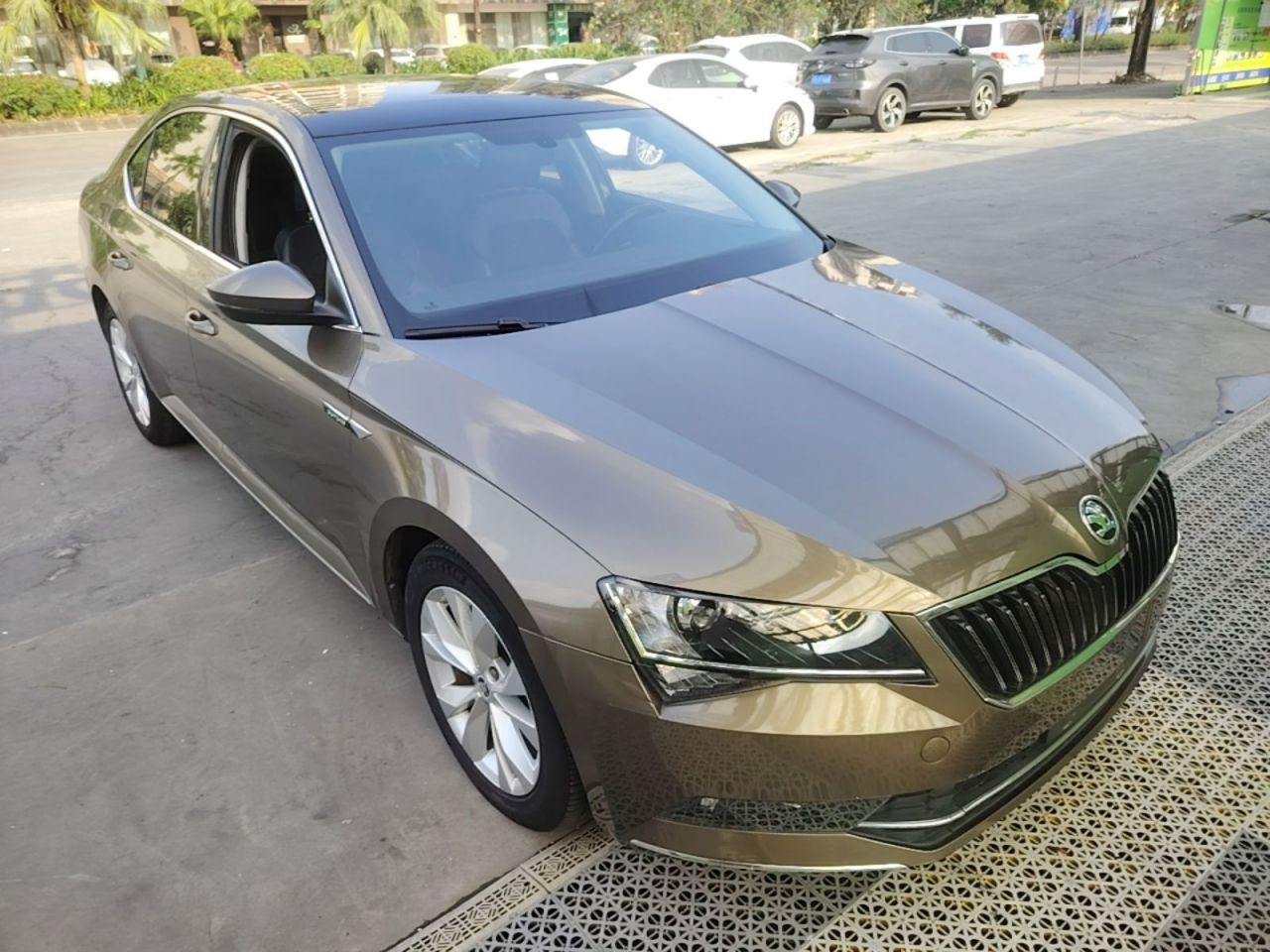 Superb 2016 TSI280 DSG photo 3