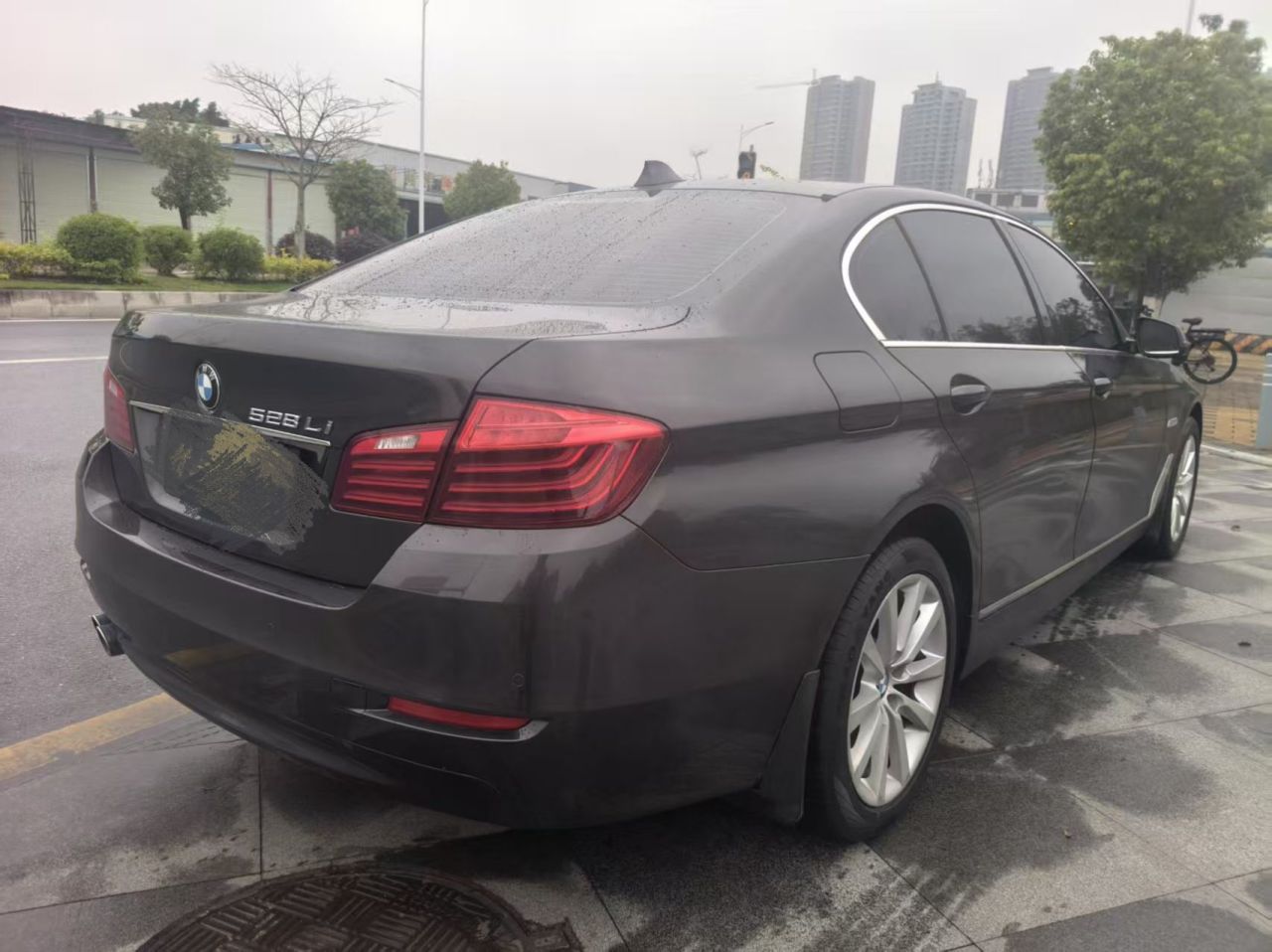 5 Series 2014 528Li Leading photo 4