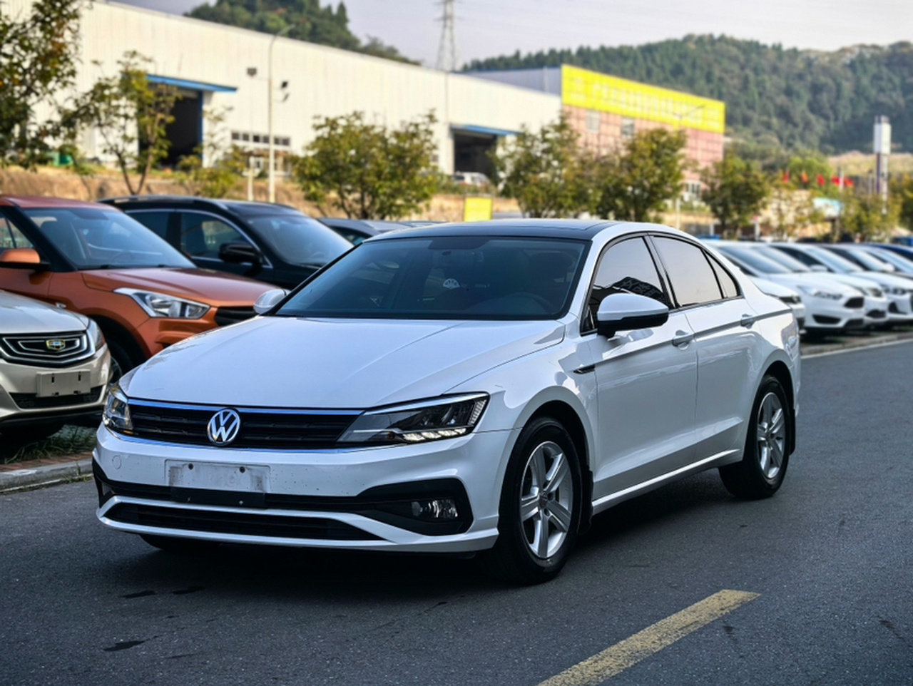 Lamando 2021 230TSI DSG