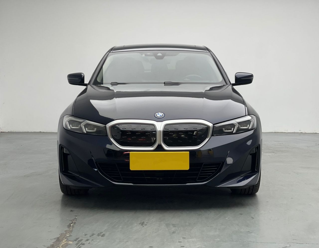 i3 2022 eDrive 35 L photo 2