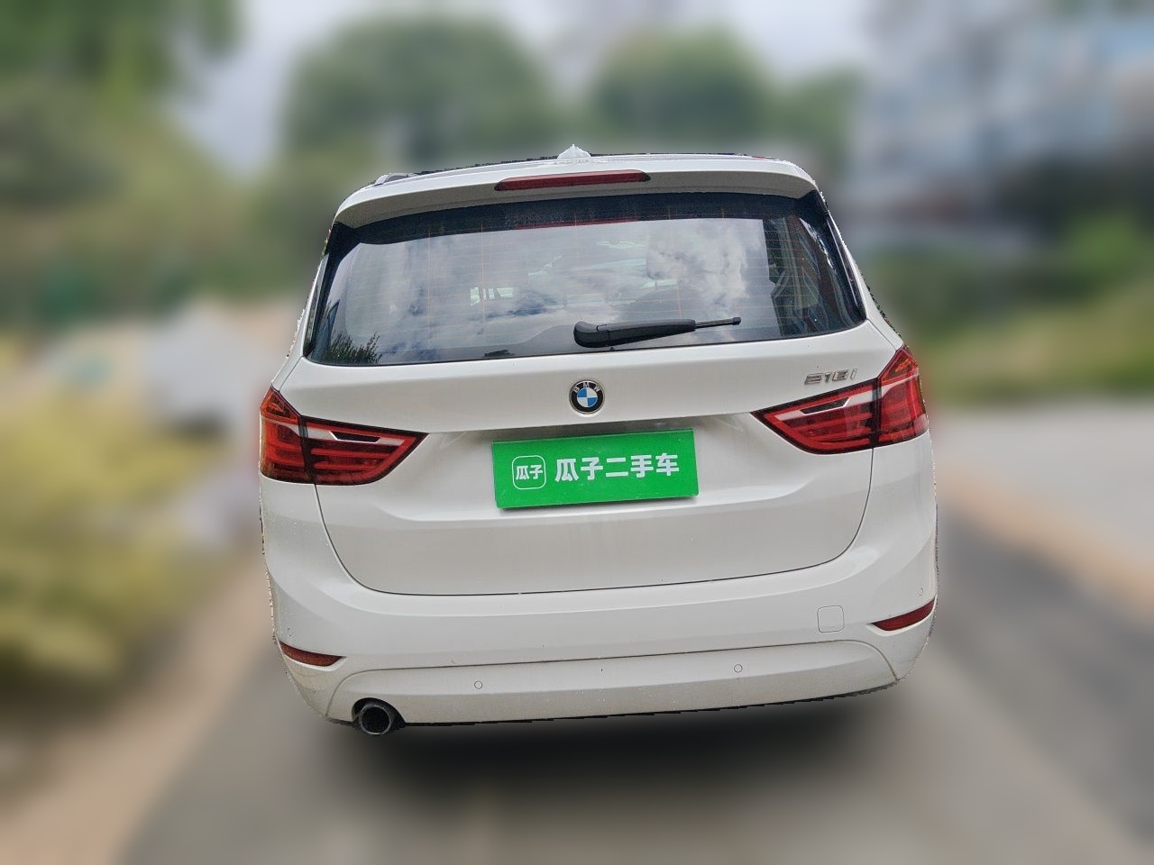 2 Series Wagon 2015 218i Leading photo 5