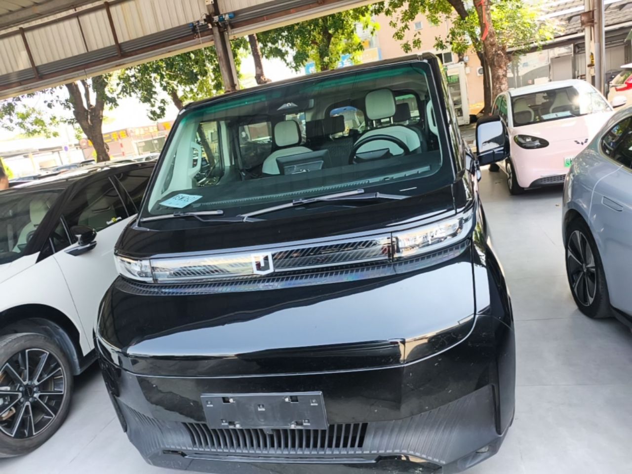 VAN 2024 Medium Wheelbase 83kWh photo 2