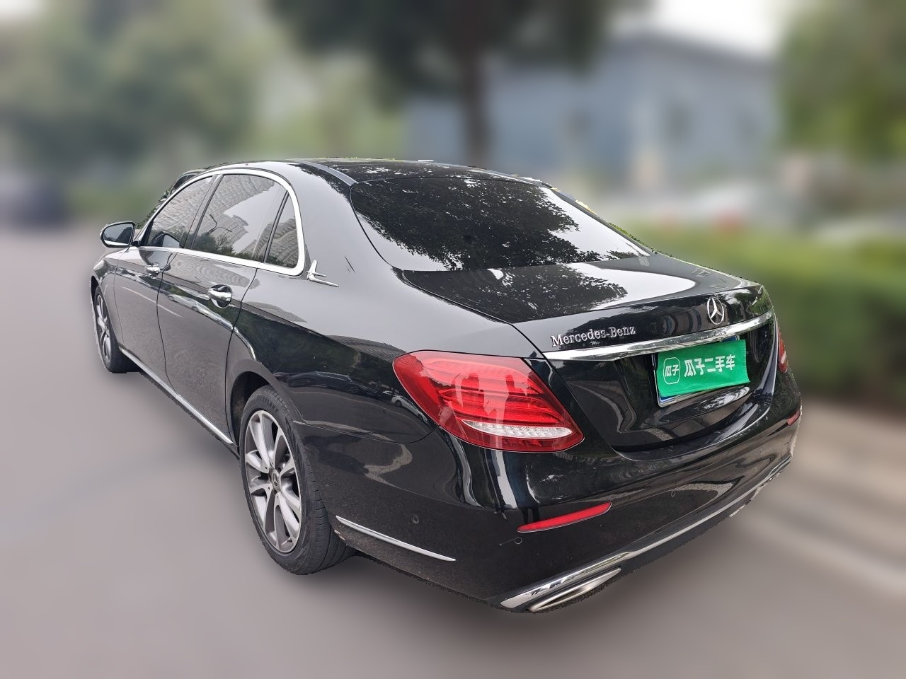 E-Class 2017 E 300 L Luxury photo 4