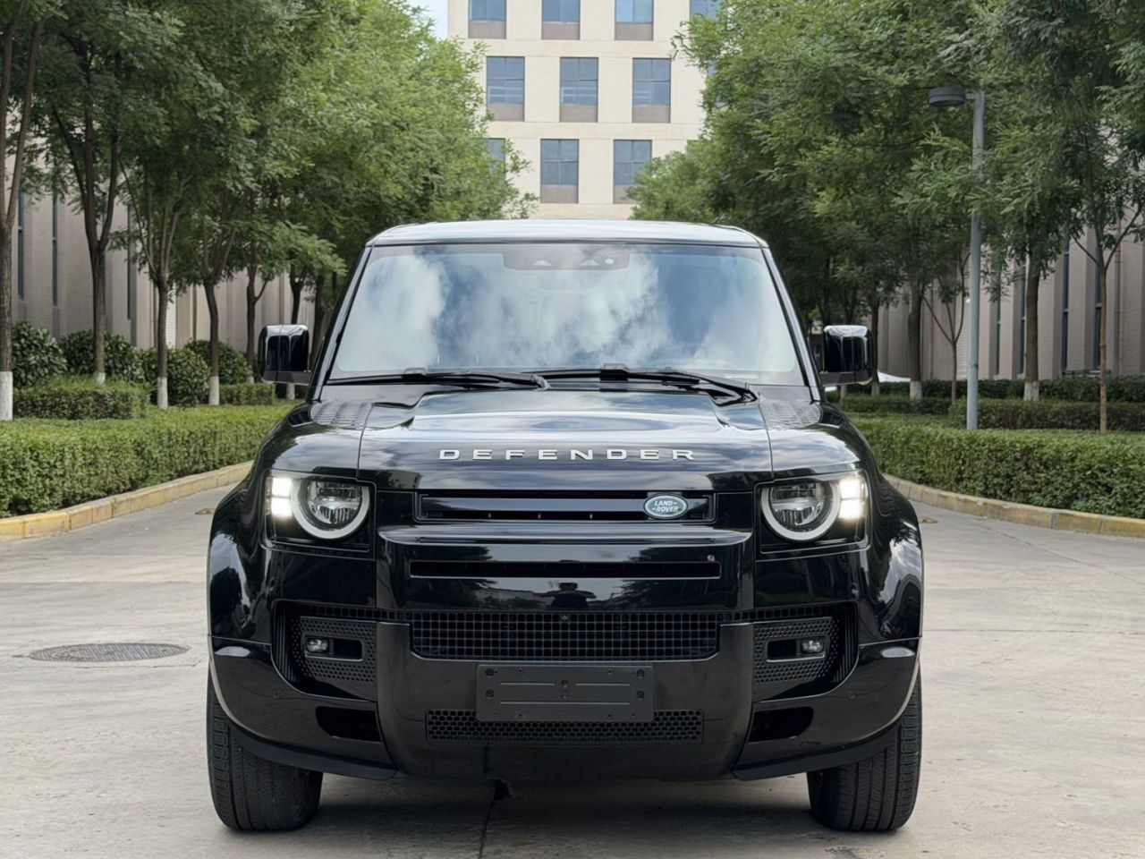 Defender 2021 90 P400 X-DYNAMIC S photo 4