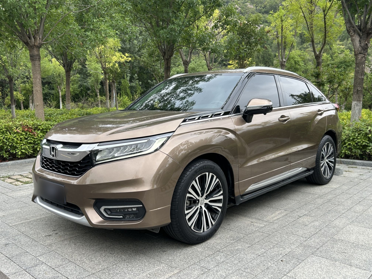 Avancier 2017 370TURBO AWD Exclusive